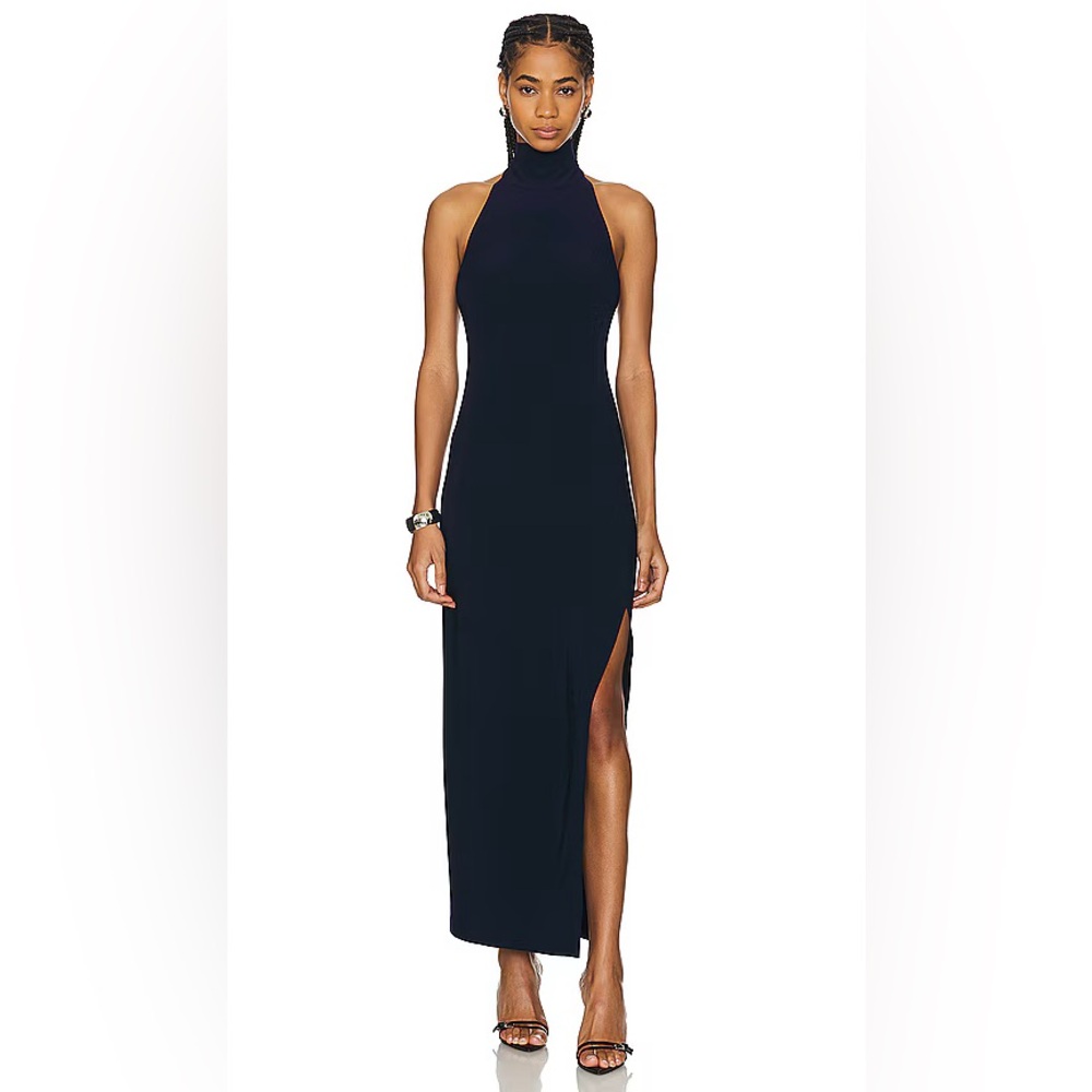 Halter Turtle Side Slit Gown in
True Navy SOLD OUT‼️
NORMA KAMALI REVOLVE